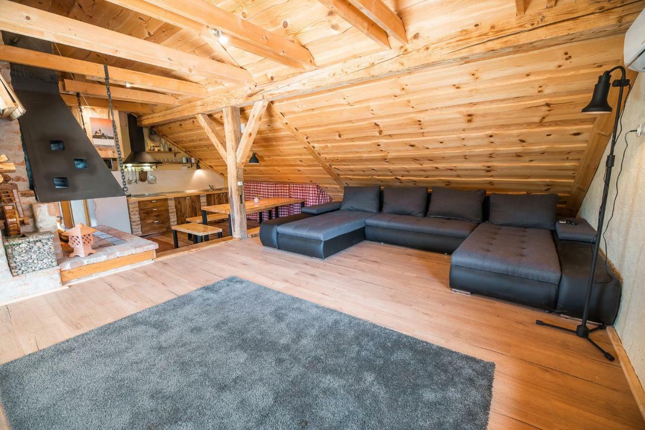 Apartment With Sauna Pr' Geci Dobova Εξωτερικό φωτογραφία